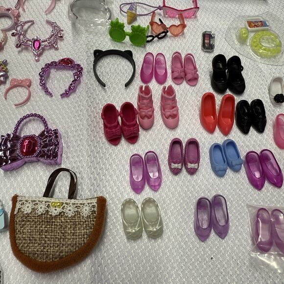 Licca Mimi Takara Doll 75+ Accessories Lot Shoes Purses Headbands Regular & Mini - Picture 11 of 16
